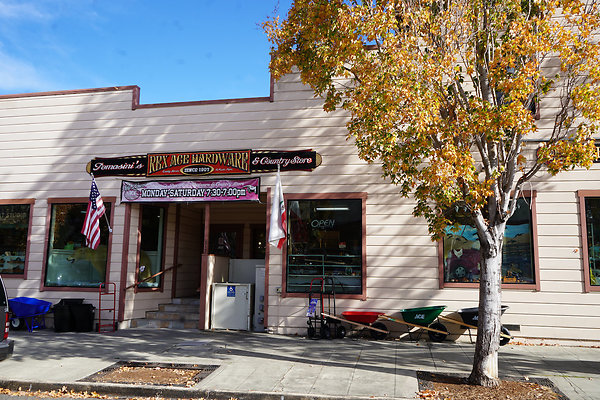 Rex Hardware - Petaluma