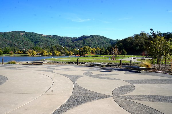 marincentersanrafael - 74