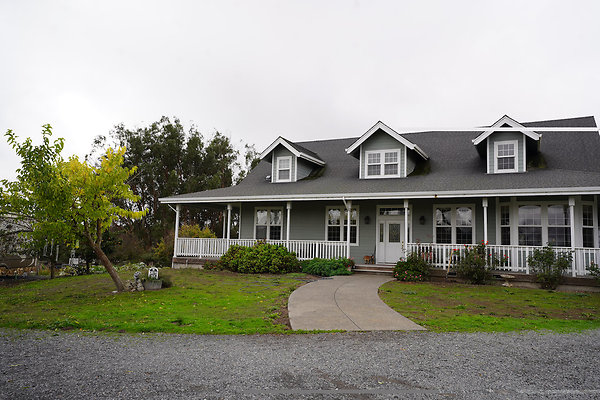 261sprauerpetaluma - 2 261sprauerpetaluma - 2